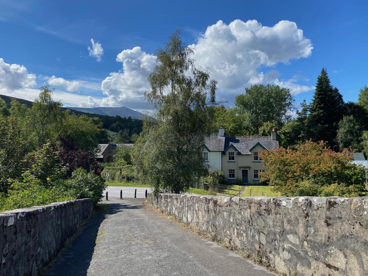 Caorann Lodge, 205 Tummel Valleyピトロクリー エクステリア 写真