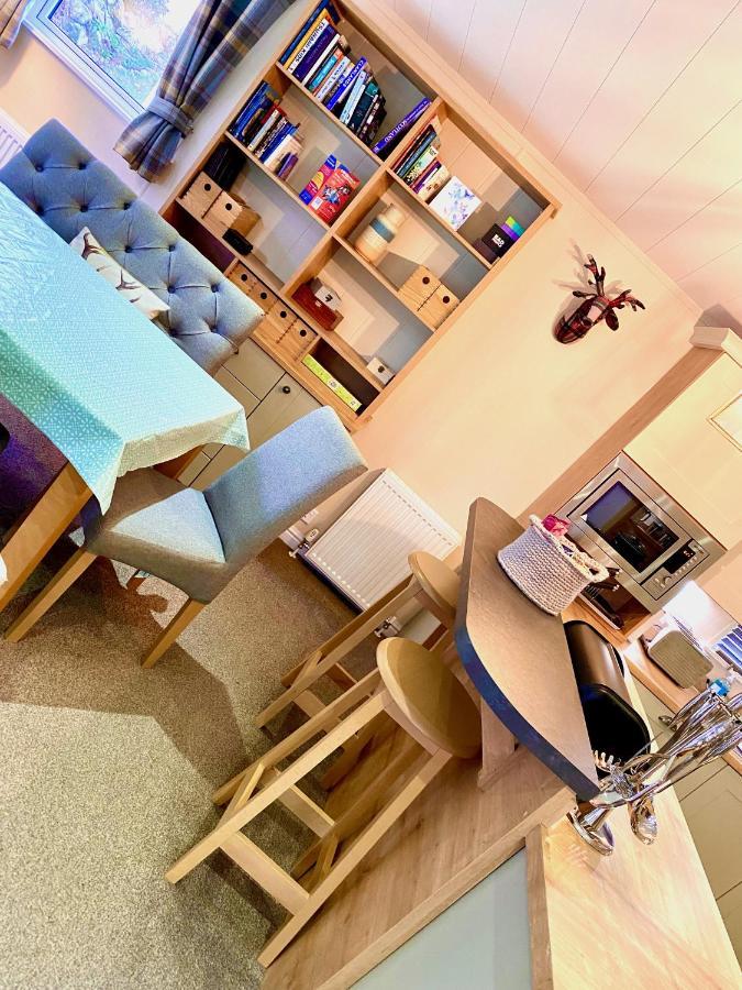 Caorann Lodge, 205 Tummel Valleyピトロクリー エクステリア 写真