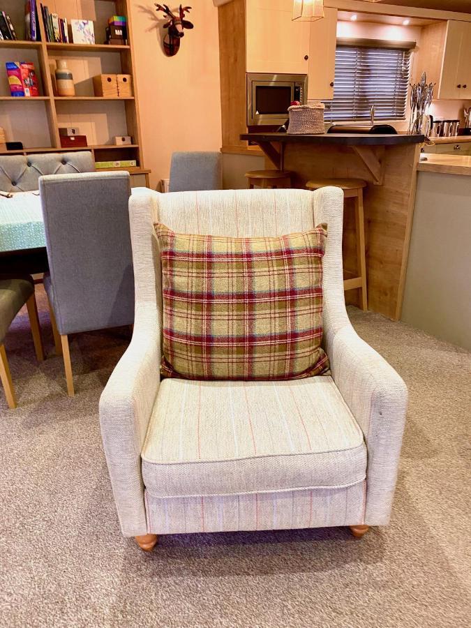 Caorann Lodge, 205 Tummel Valleyピトロクリー エクステリア 写真